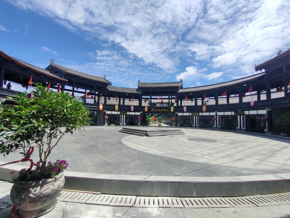 查看石泉县杨柳秦巴风情园_360地图搜索结果列表