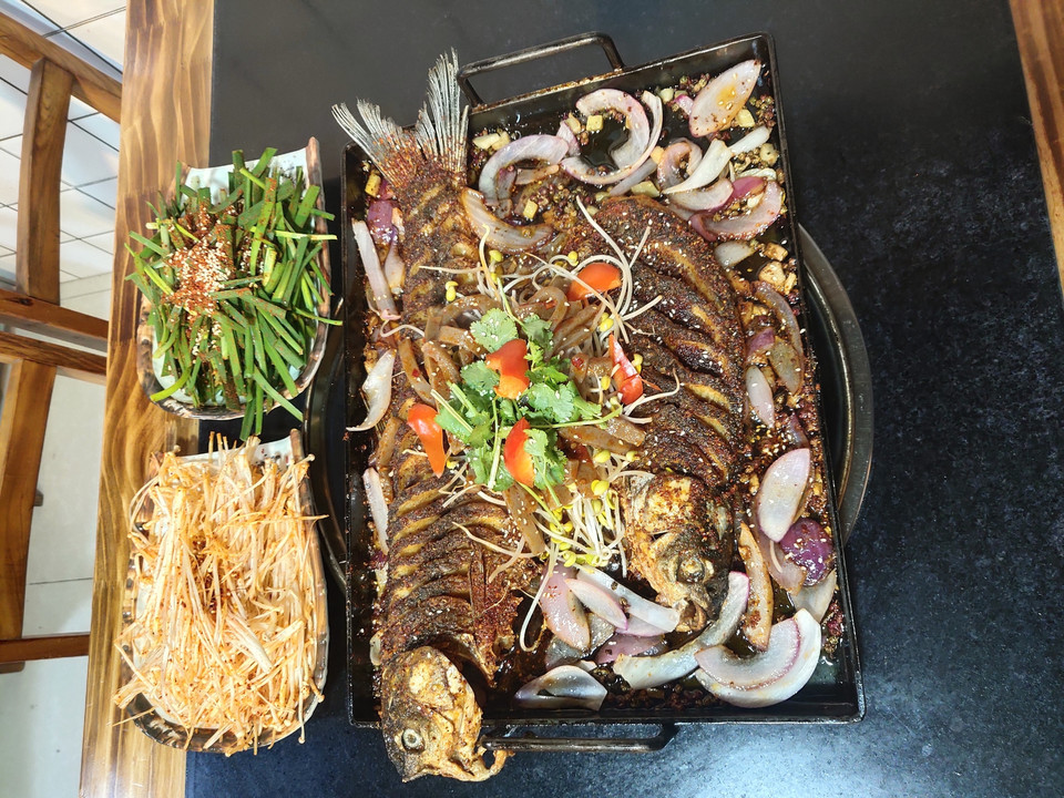 招牌烤鱼图片