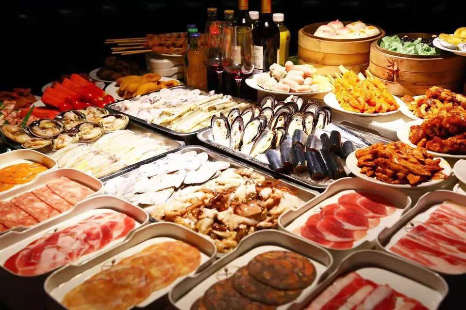 推荐菜:客烧(万达店)位于怀化市鹤城区湖天大道万达广场3楼3002a-3005