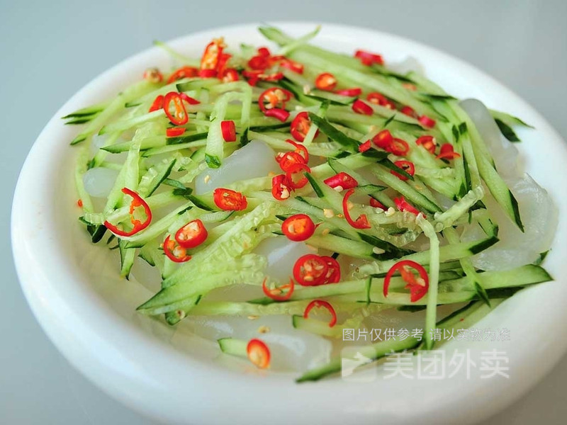 黄瓜拌拉皮图片