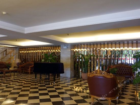 市常平半岛酒店