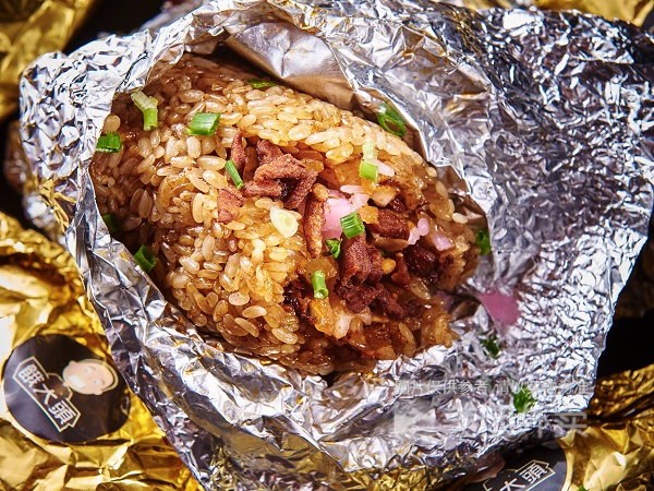 饿大头糯米饭粉面小吃拌饭花溪店