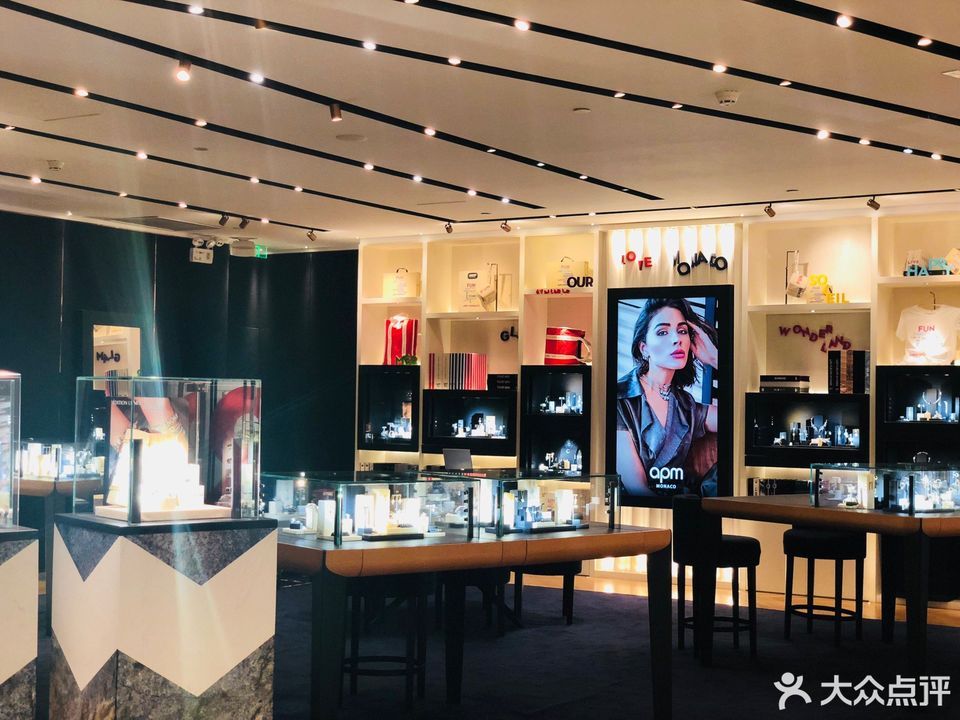 号万象天地lg层标签:推荐菜:分类:商铺;礼品店;购物;零售;珠宝首饰