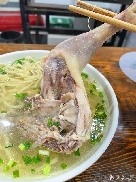 炉桥老鸡汤手擀面