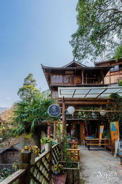 黔东南苗族侗族自治州 住宿服务 客栈民宿 > 陌上花开(原东方客栈)