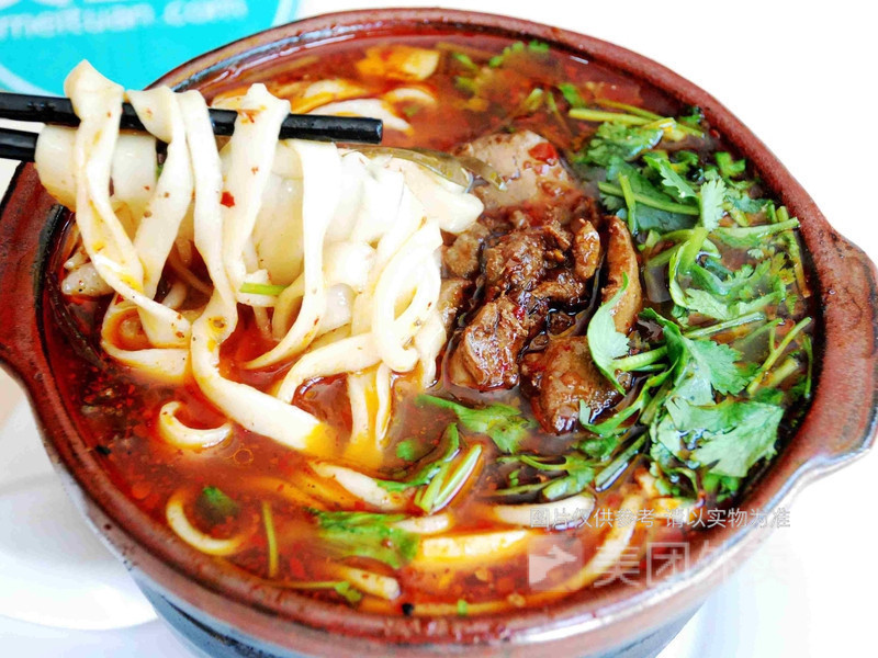 砂锅烩面图片