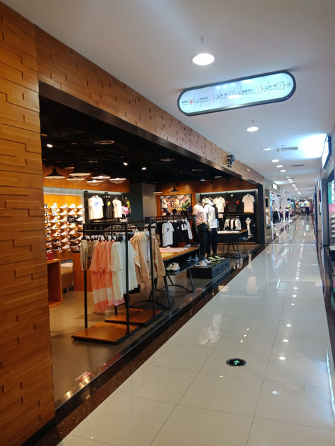 亚泰富苑购物中心图片
