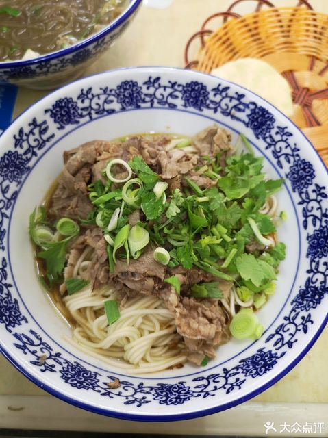 正宗插花牛肉汤馆