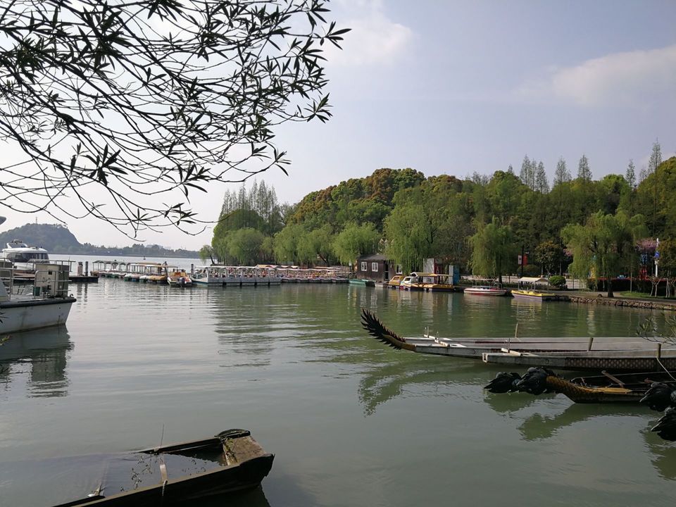 怎麼去,怎麼走,在哪,在哪裡,在哪兒):寧波市鄞州區東錢湖鎮錢湖麗