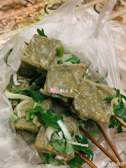 推荐菜:依兰第一臭位于哈尔滨市依兰县中央大街25号附近