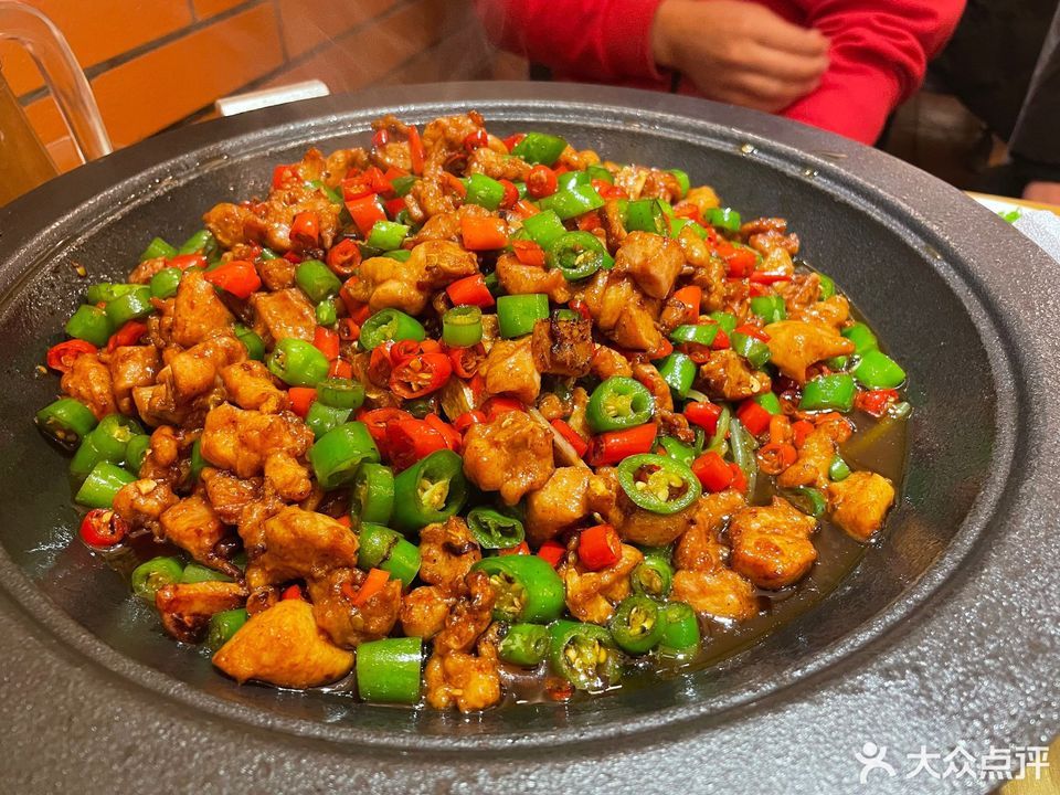 科海食府·六月雪特色干锅位于绵阳市江油市沃尔玛(近涪江二桥)推荐菜