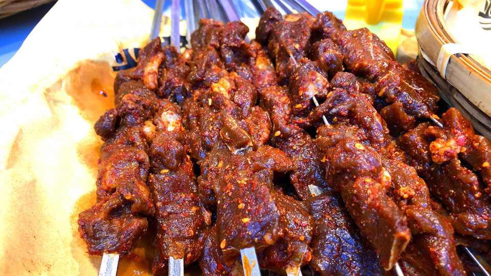 炭烤驴肉串图片