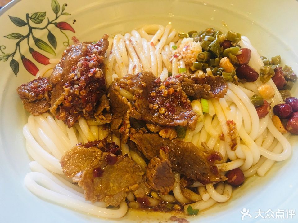 红烧牛肉米粉推荐菜:常乐屋·常德米粉位于北京市通州区新华西街万达