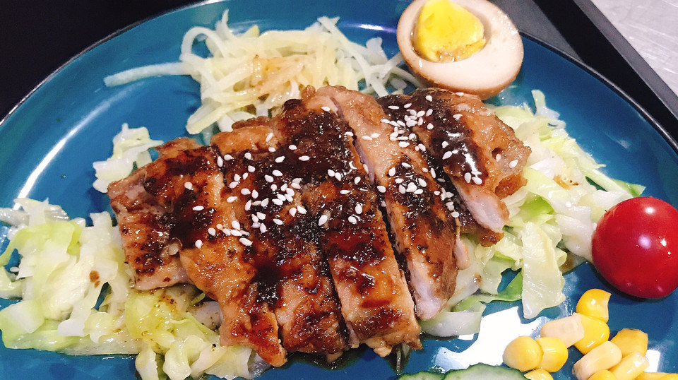 香煎猪扒饭图片