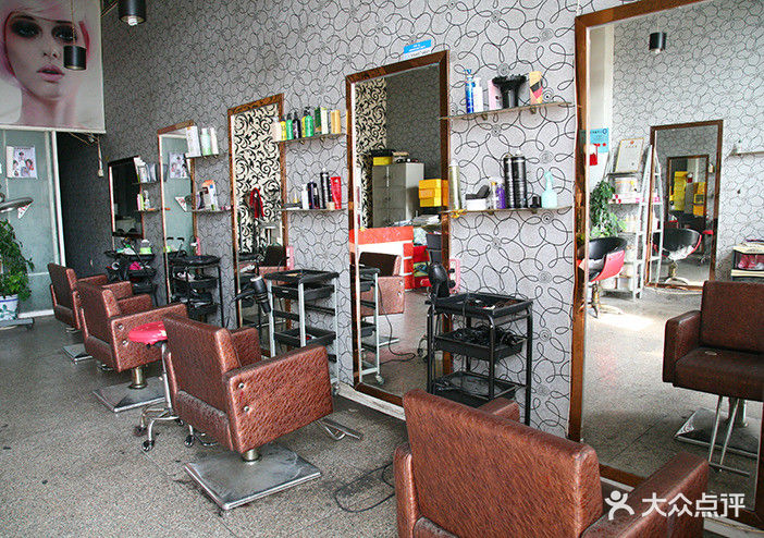 日照市 休闲娱乐 丽人 美发 > 美丽车间标签: 推荐菜: 分类:生活服务