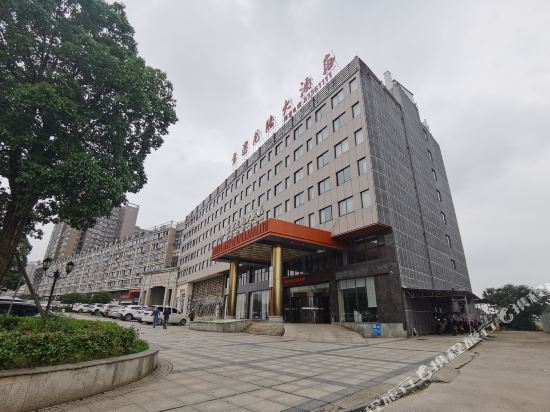 > 君逸大酒店