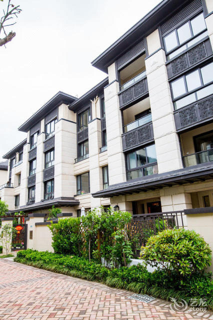 查看浦东新区 周浦镇蓝靛路保利艾庐_360地图搜索结果列表