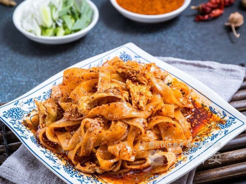 张兴邦擀面皮肉夹馍