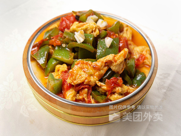 青椒炒蛋木桶饭图片