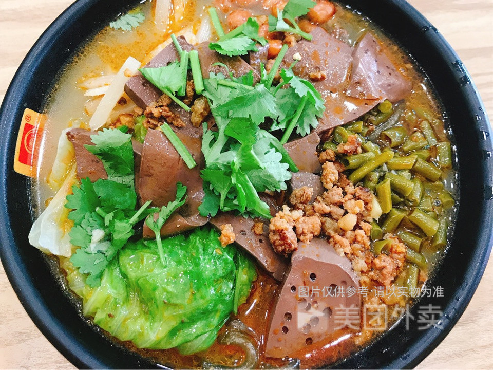 鸭血酸辣粉图片