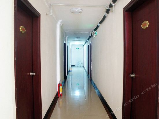 华鑫宾馆(五一路店)