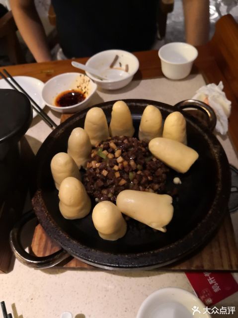 推荐菜:泽州宴位于晋城市城区兰花路星远汽车修理厂隔壁