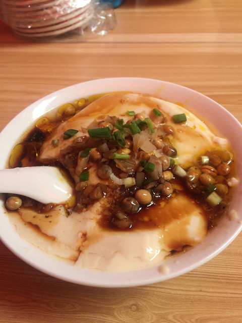 老字号豆花酸辣小吃