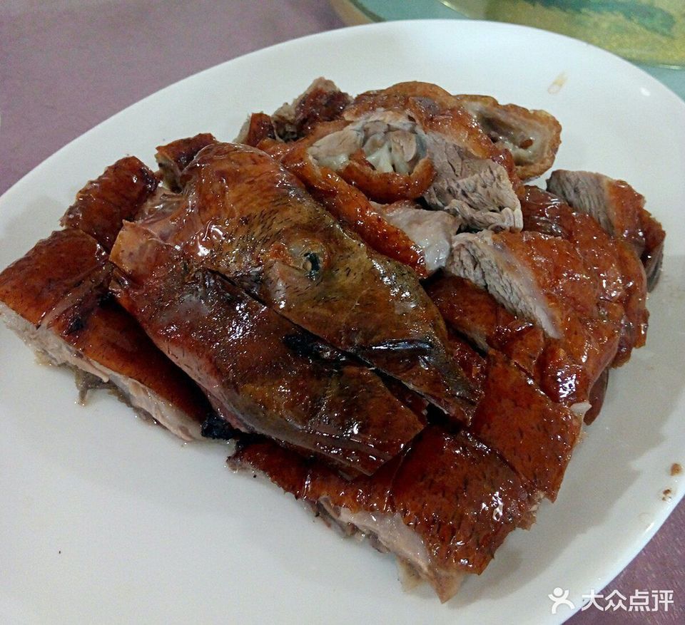 烧鹅拼烧肉图片