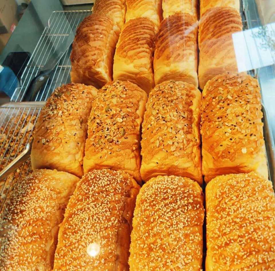 笨小鸭手撕面包店
