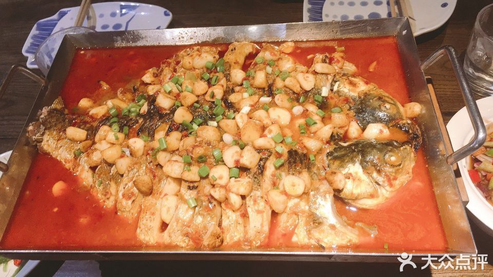 份秘制十八香烤草鱼图片