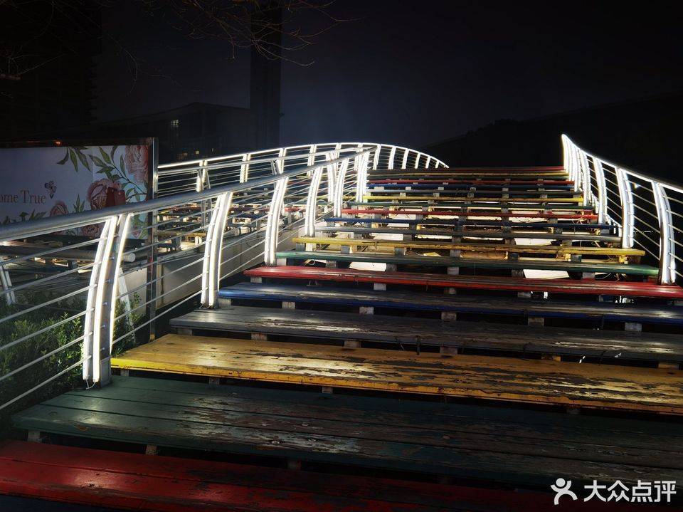 上海市 餐饮服务 餐馆 > 锦绣坊