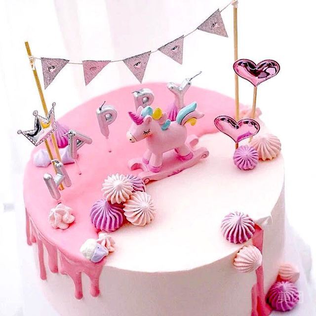 粉色独角兽生日蛋糕图片