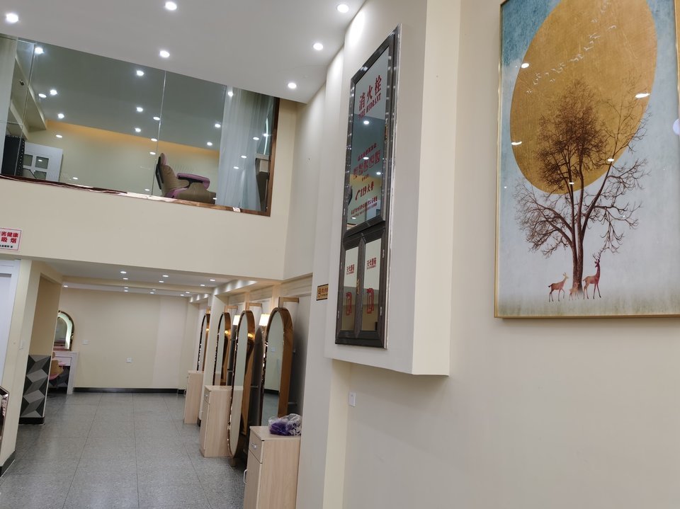银星媚丝发艺养生会所(万科金域店)