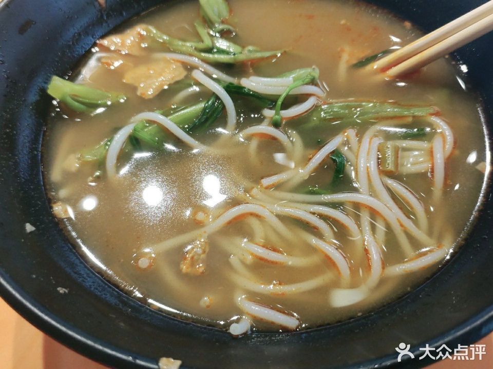 胜香旺老柳州螺蛳粉(桥圩店)