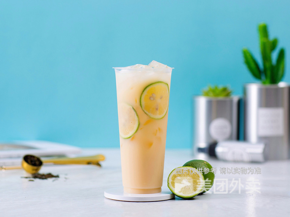 茉莉绿茶奶盖推荐菜:标签:餐饮咖啡馆城西旧事茶饮店位于黄冈市罗田县