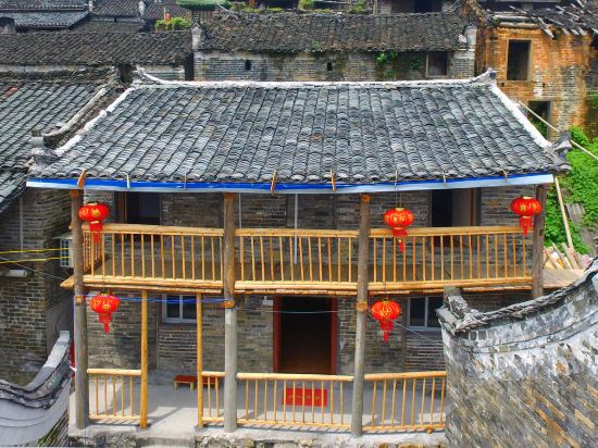 清远市 住宿服务 客栈民宿 > 清远千年瑶寨山顶姐妹客栈(排岗南分店)