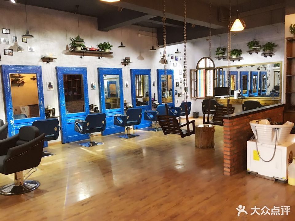 新時代廣場卡地亞(銀泰中心店)太陽城購物廣場三唐百貨綠都商城omega