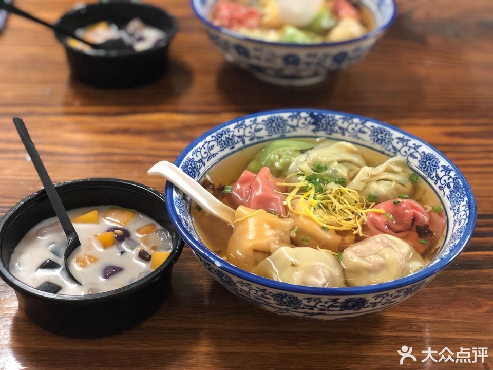 全家福馄饨图片