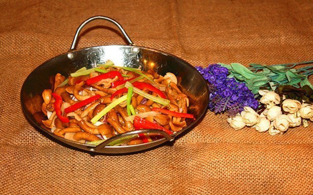 干锅蟹味菇图片