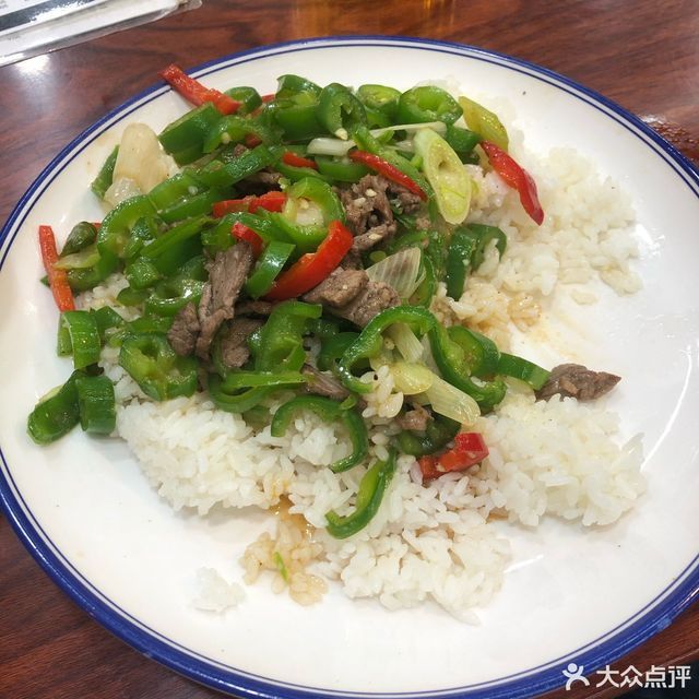 青椒牛肉盖饭图片