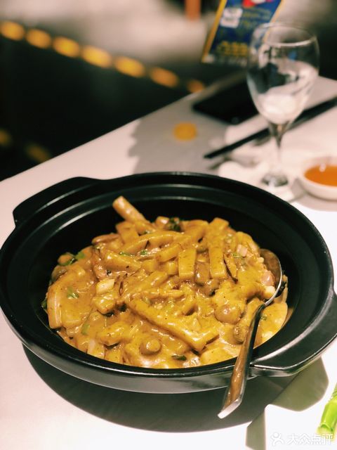 岩蒜炒年糕图片