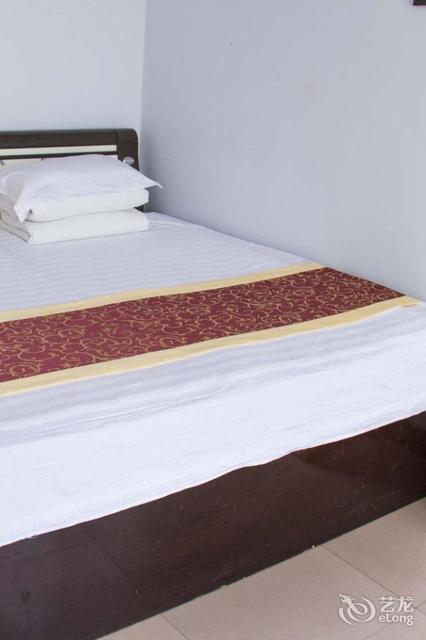 佰聚园海景宾馆位于唐山市乐亭县海滨路浅水湾浴场内推荐菜:分类:住宿