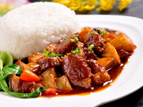 辉仔小炒咸饭炖汤位于漳州市漳浦县绥安镇城北路粉末冶金商品房1号楼