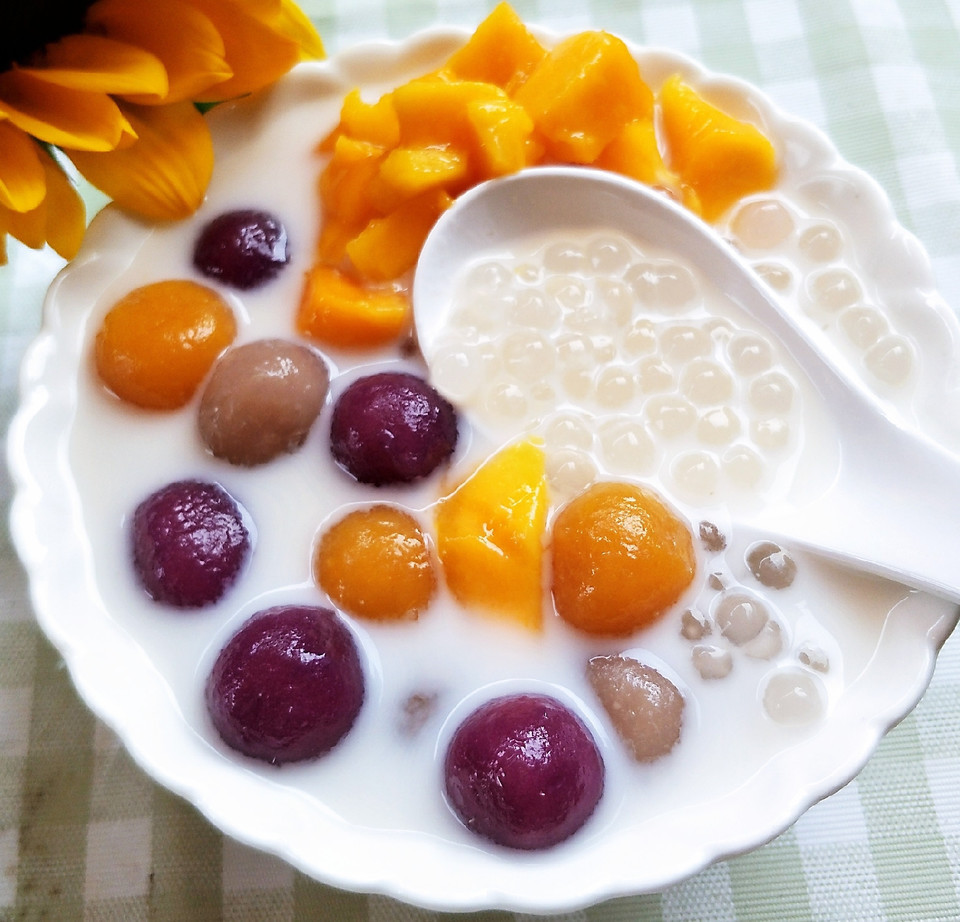 椰奶芒果芋圆图片