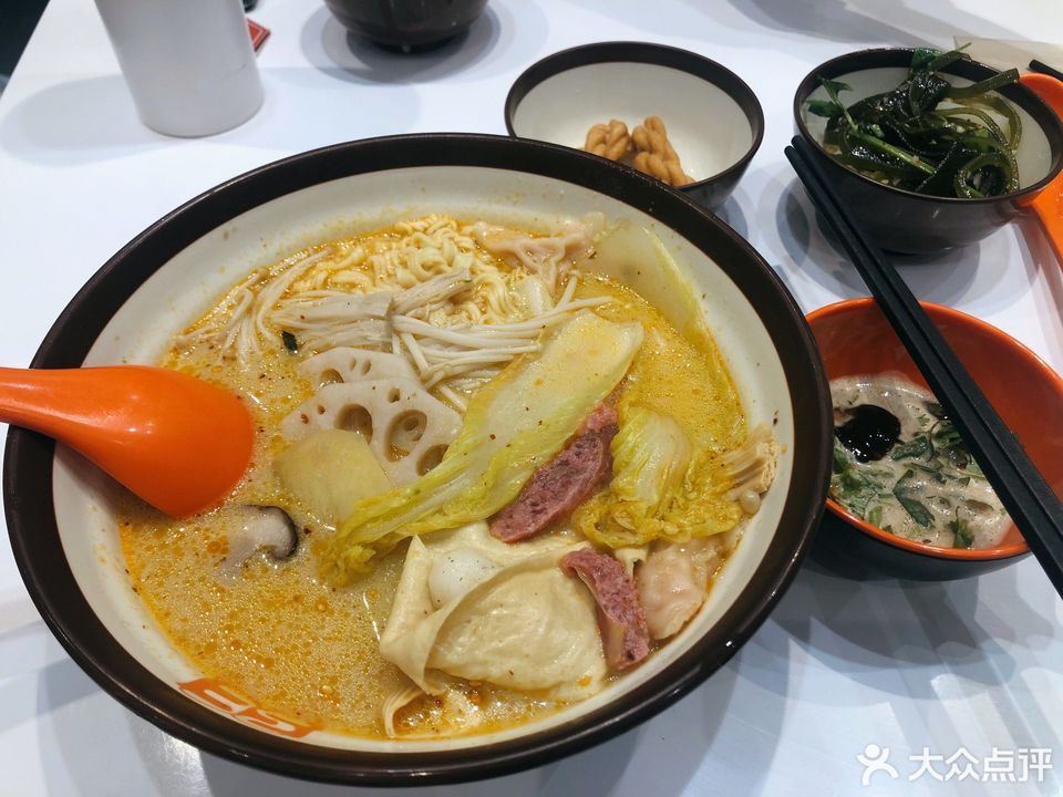 南通市崇川区国胜路与胜利路交汇处附近东 标签:餐馆餐饮快餐小吃麻辣