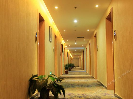 方圆快捷酒店镇平店