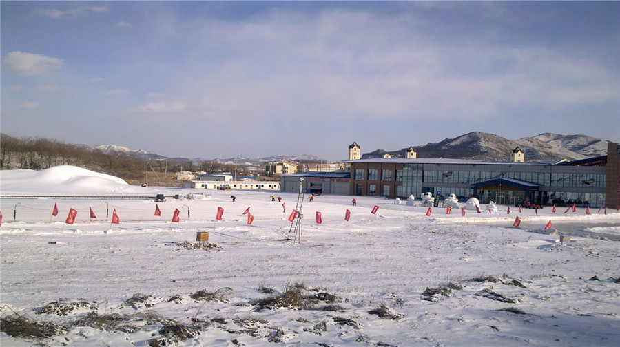 金峰小镇滑雪场电话图片