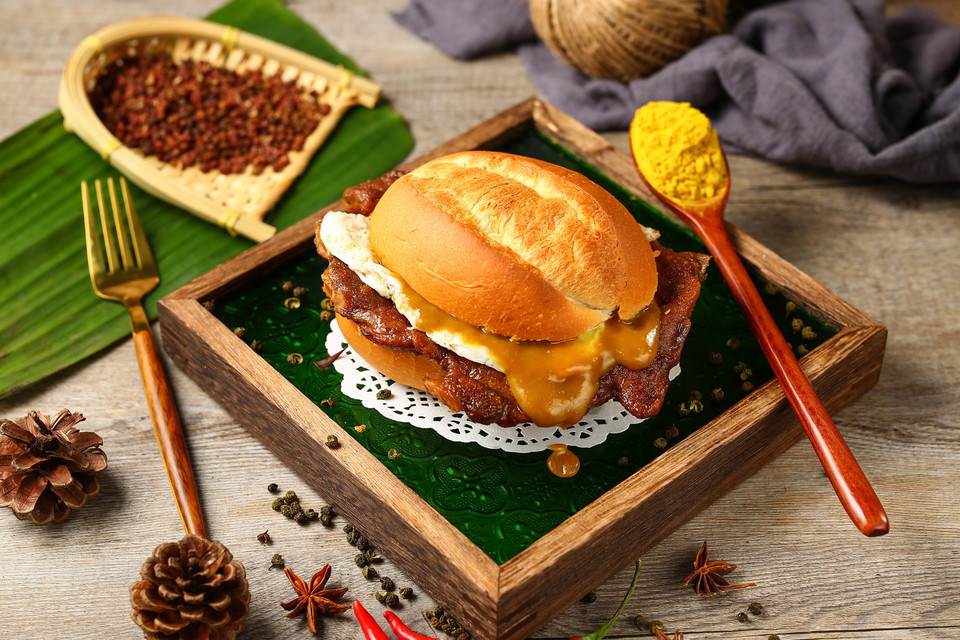 澳门葡梦记猪扒包晶融汇店