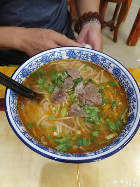 兰州正宗牛肉拉面