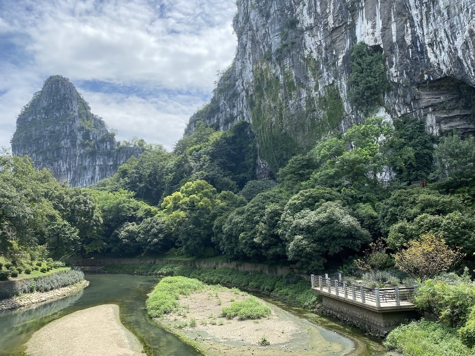 桂林市 休闲娱乐 景点公园 景点 > 南溪山景区标签:天然氧吧风景名胜
